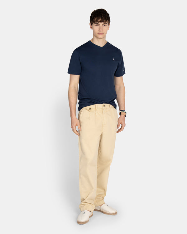 ICON V NECK T-SHIRT