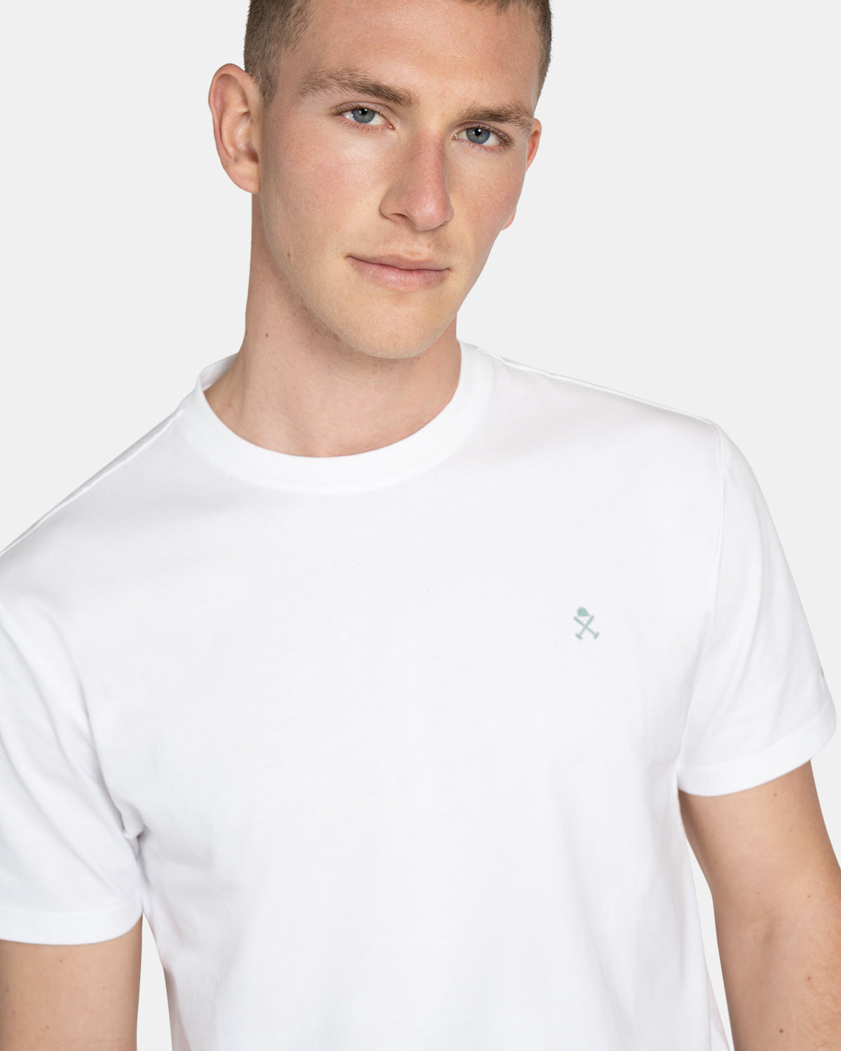 CAMISETA RETRO PRINT LOGO