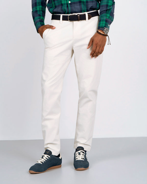 PANTALON TRAVELER CHINO
