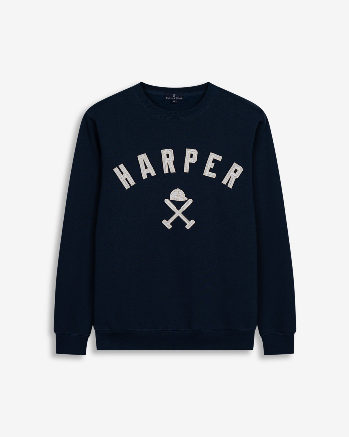 Sudadera NEW ENGLAND de Harper & Neyer en azul marino, vista frontal con HARPER varsity y casco de polo en appliqué crudo