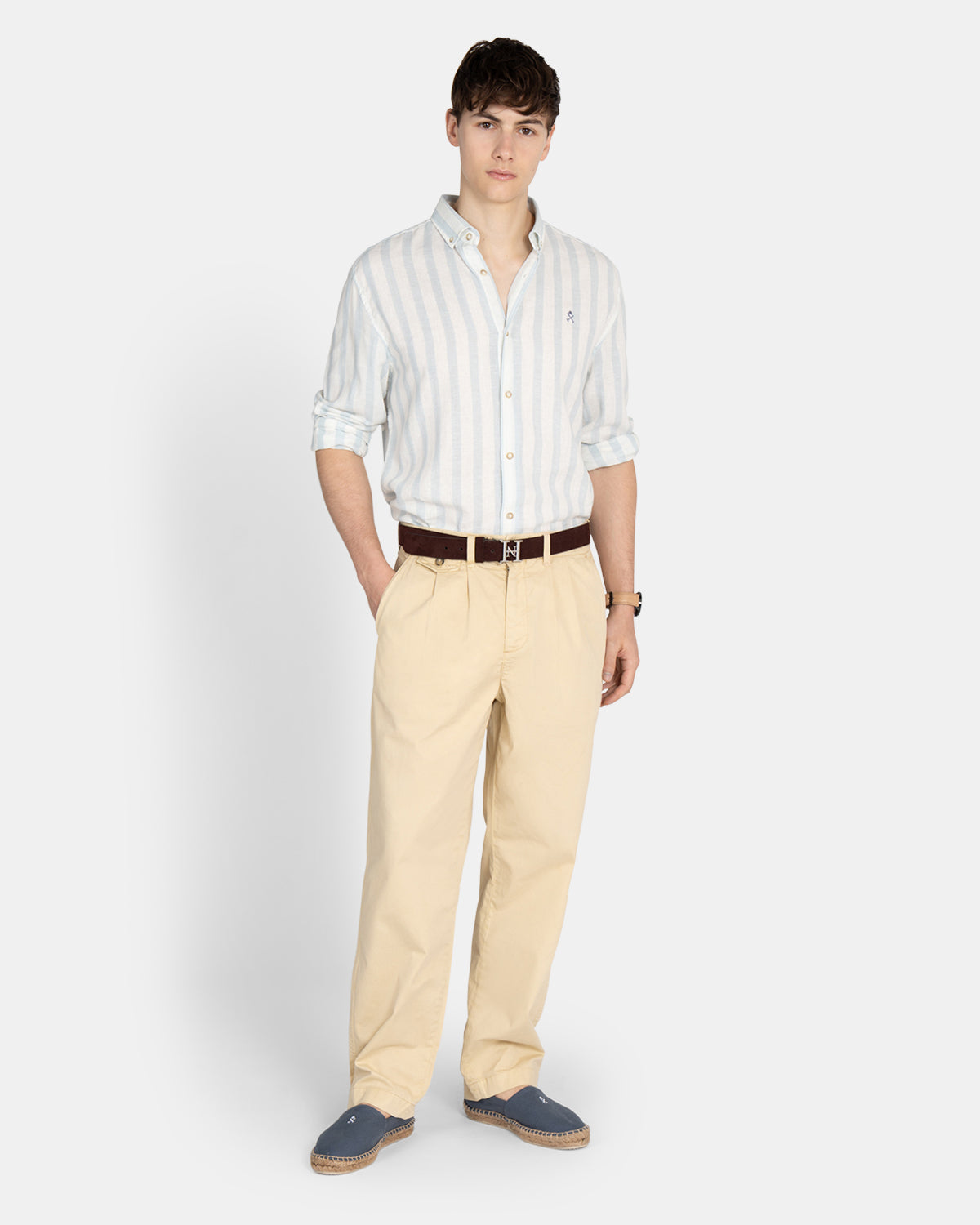 PANTALON PLEATED CHINO