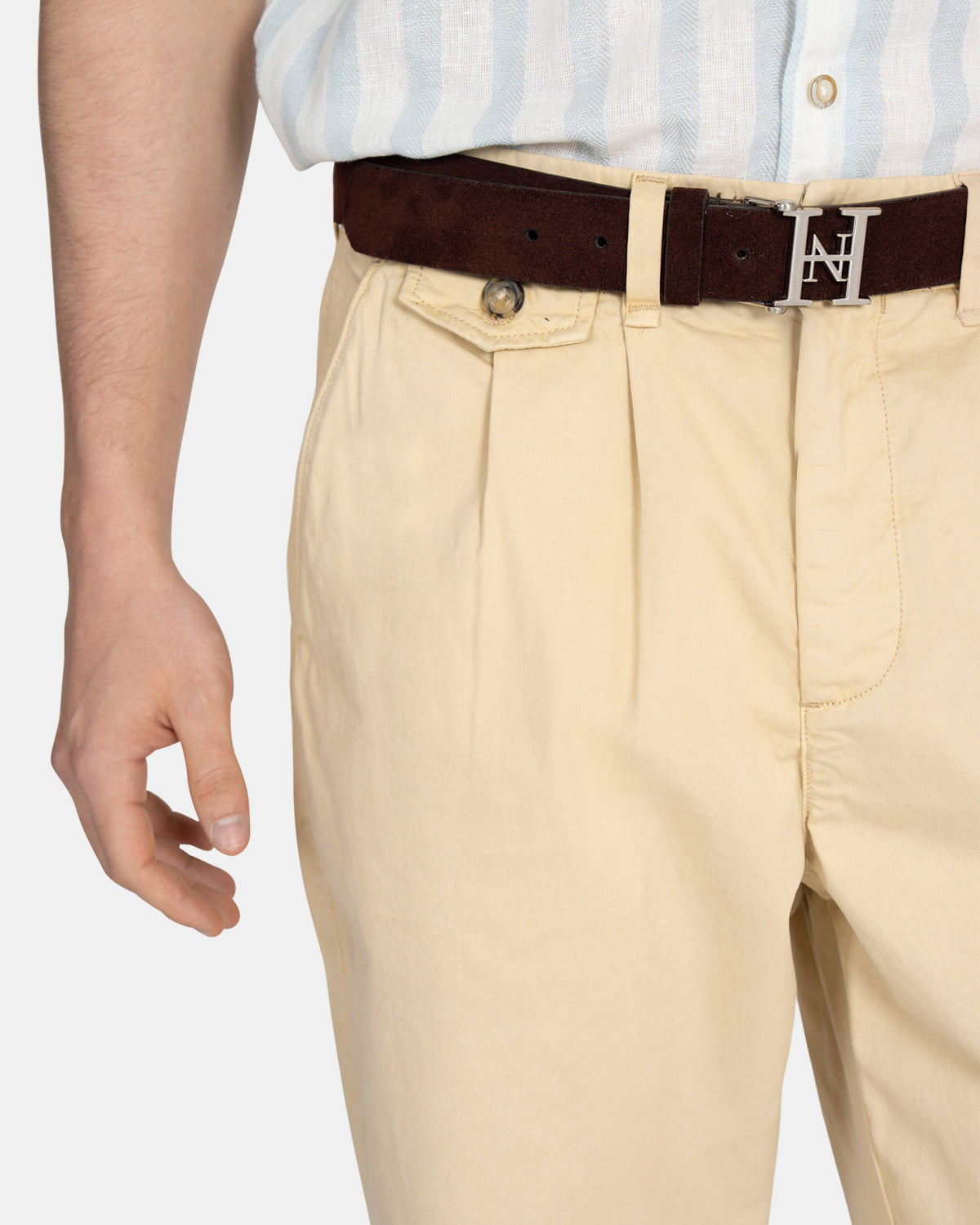 PANTALON PLEATED CHINO