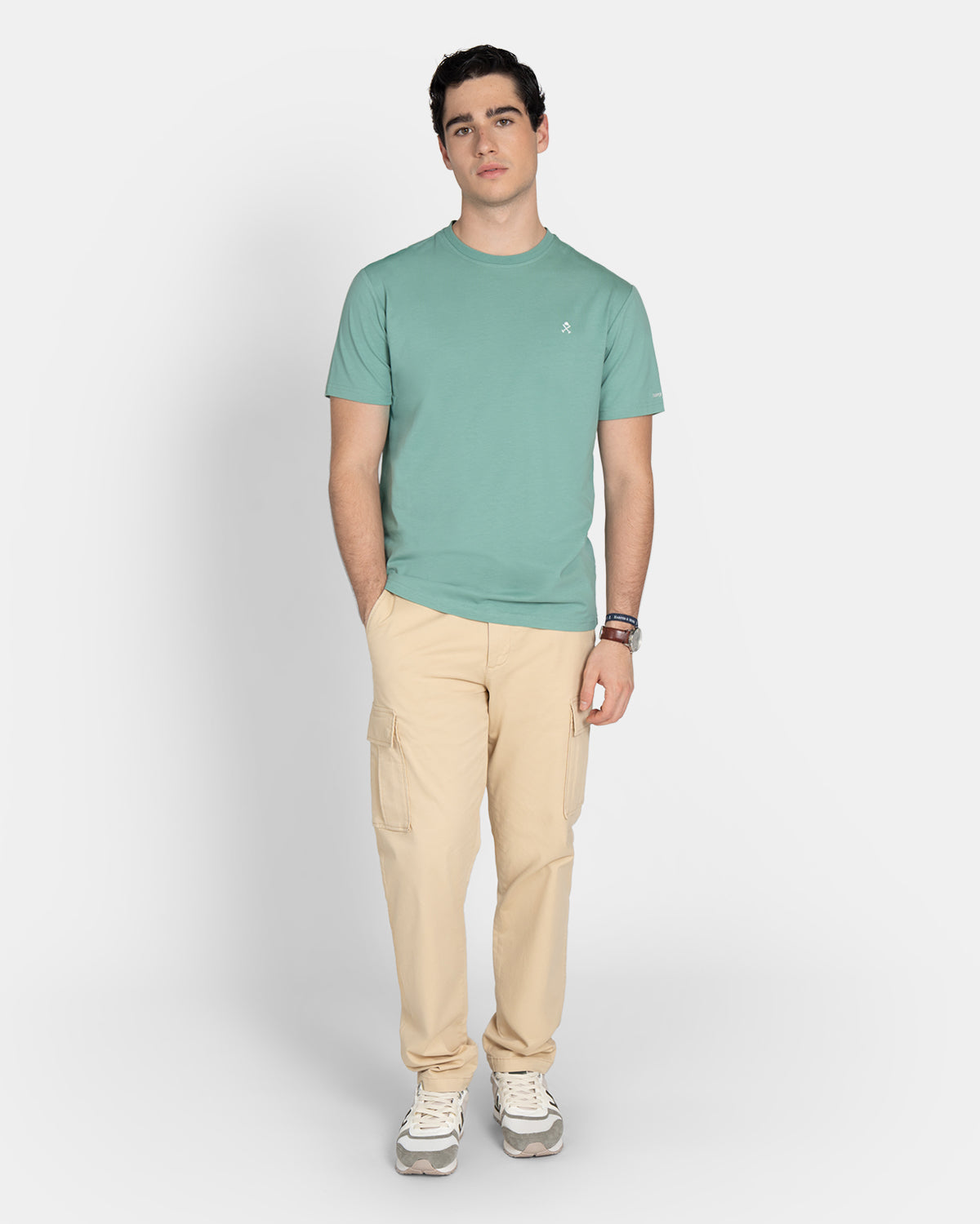 CAMISETA RETRO PRINT LOGO