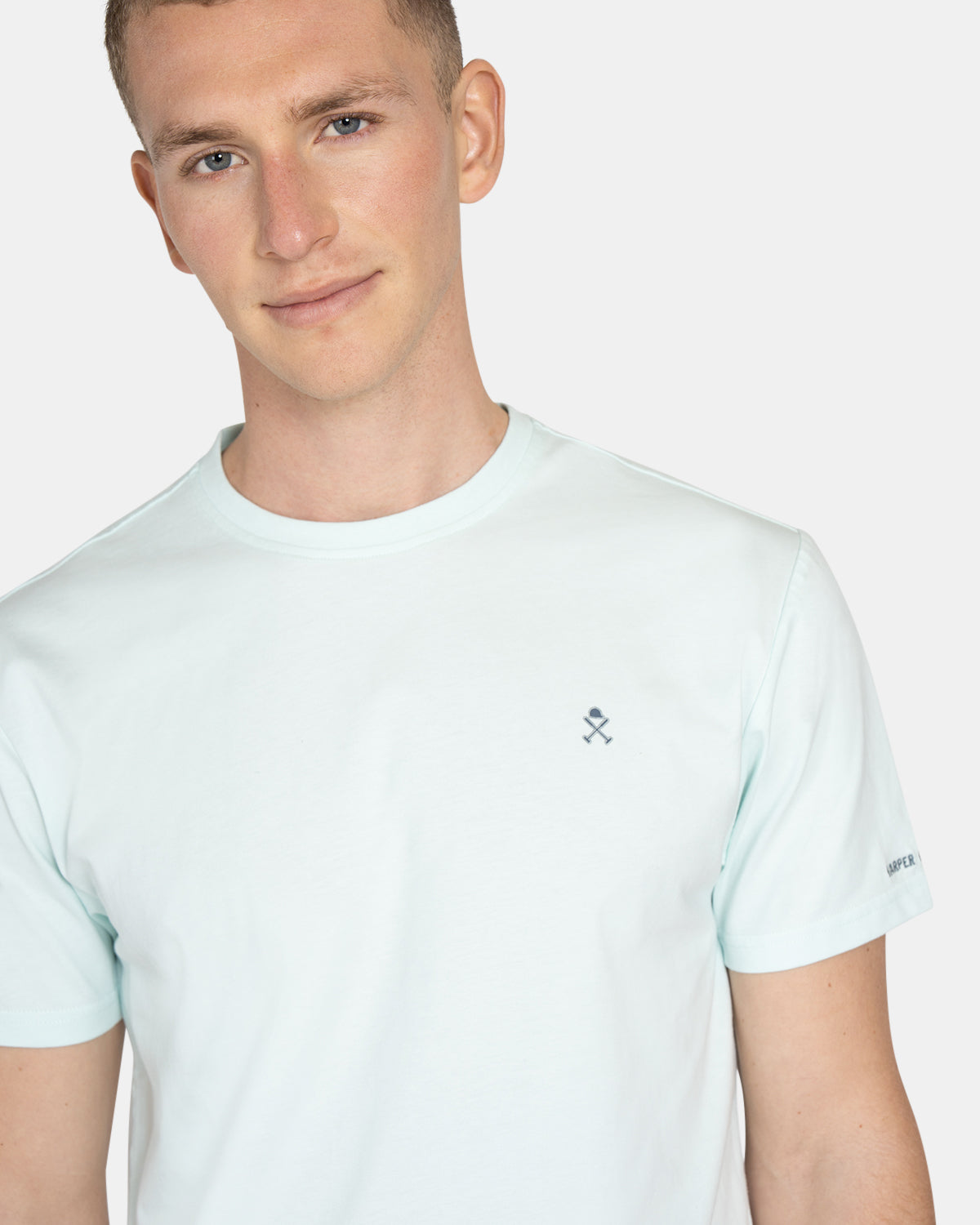 CAMISETA RETRO PRINT LOGO