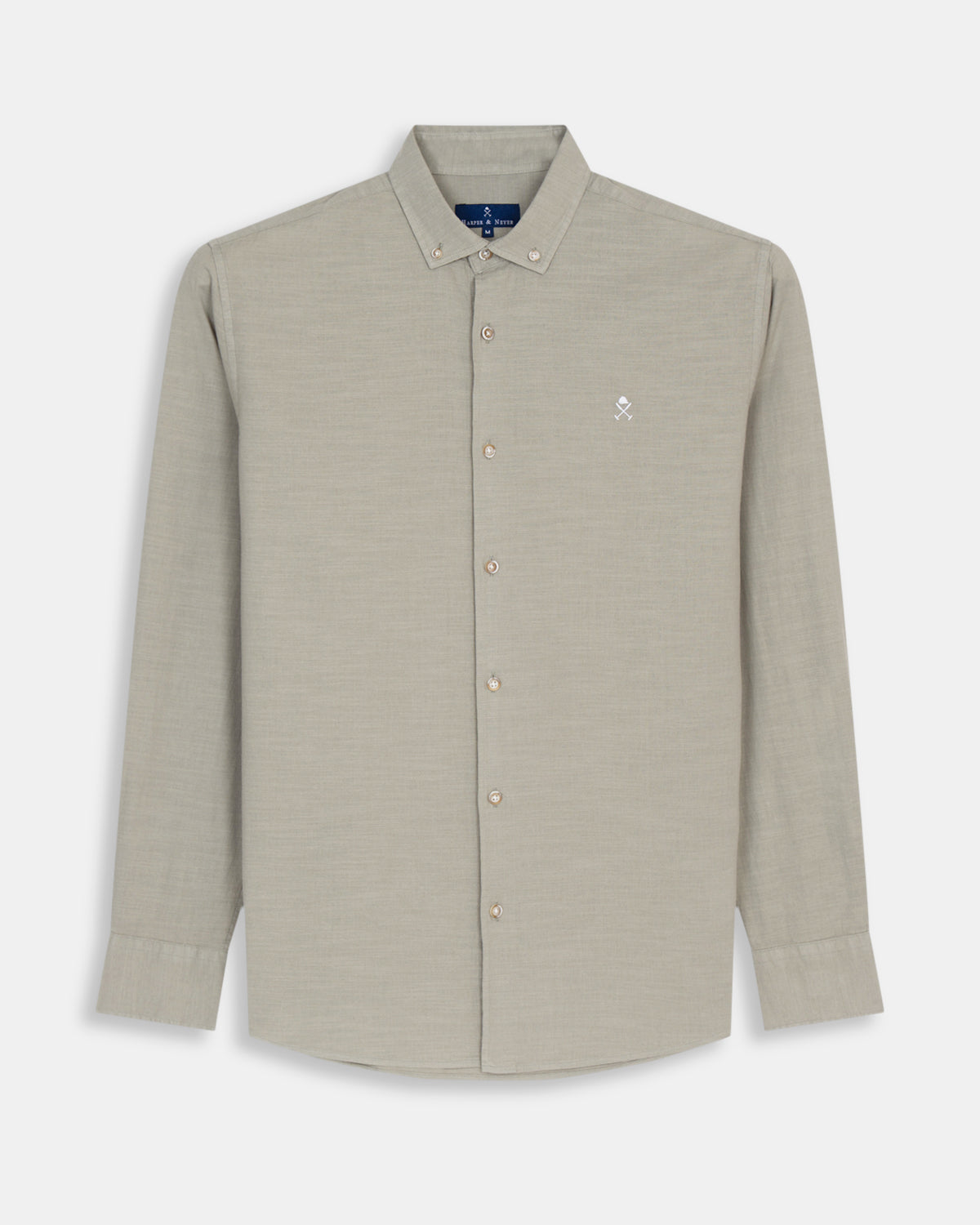 Camisa Royal Academy de Harper & Neyer en tejido verde gris, vista frontal con botones de nácar y bordado logo de la marca