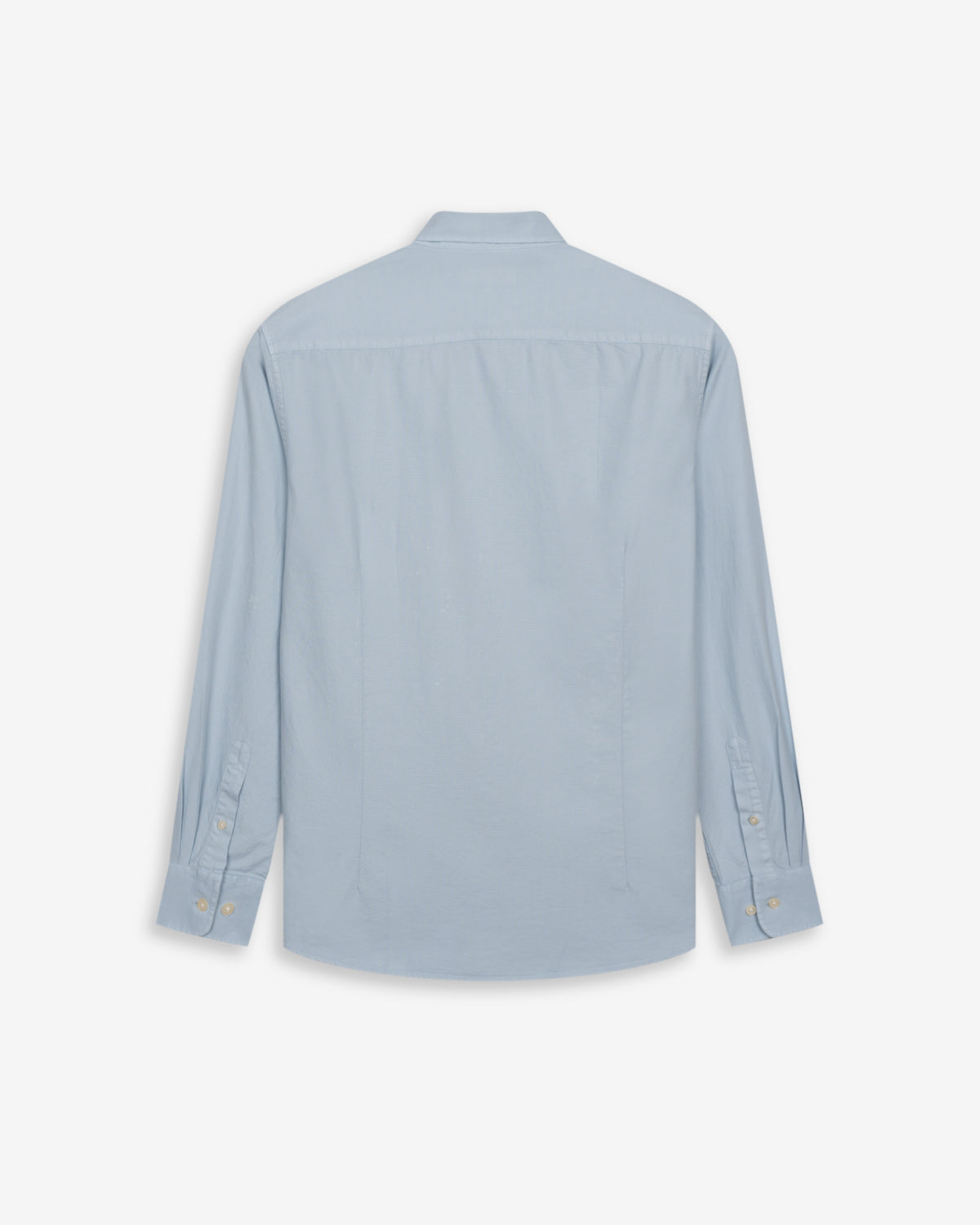 Camisa Veneto de Harper & Neyer lisa en azul cielo, vista trasera con canesú y puños abotonados