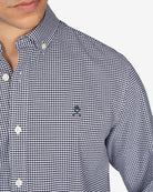 Camisa Vichy de Harper & Neyer de cuadros azul marino en algodón, detalle de logo bordado