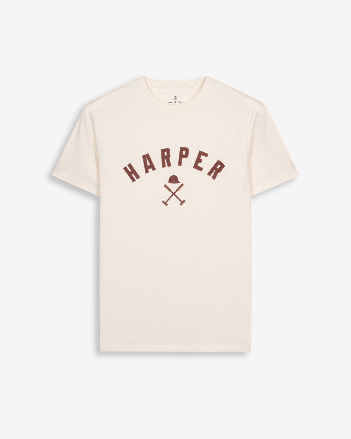 Camiseta NEW ENGLAND de Harper & Neyer en algodón crudo, bodegón frontal con gráfico HARPER de polo