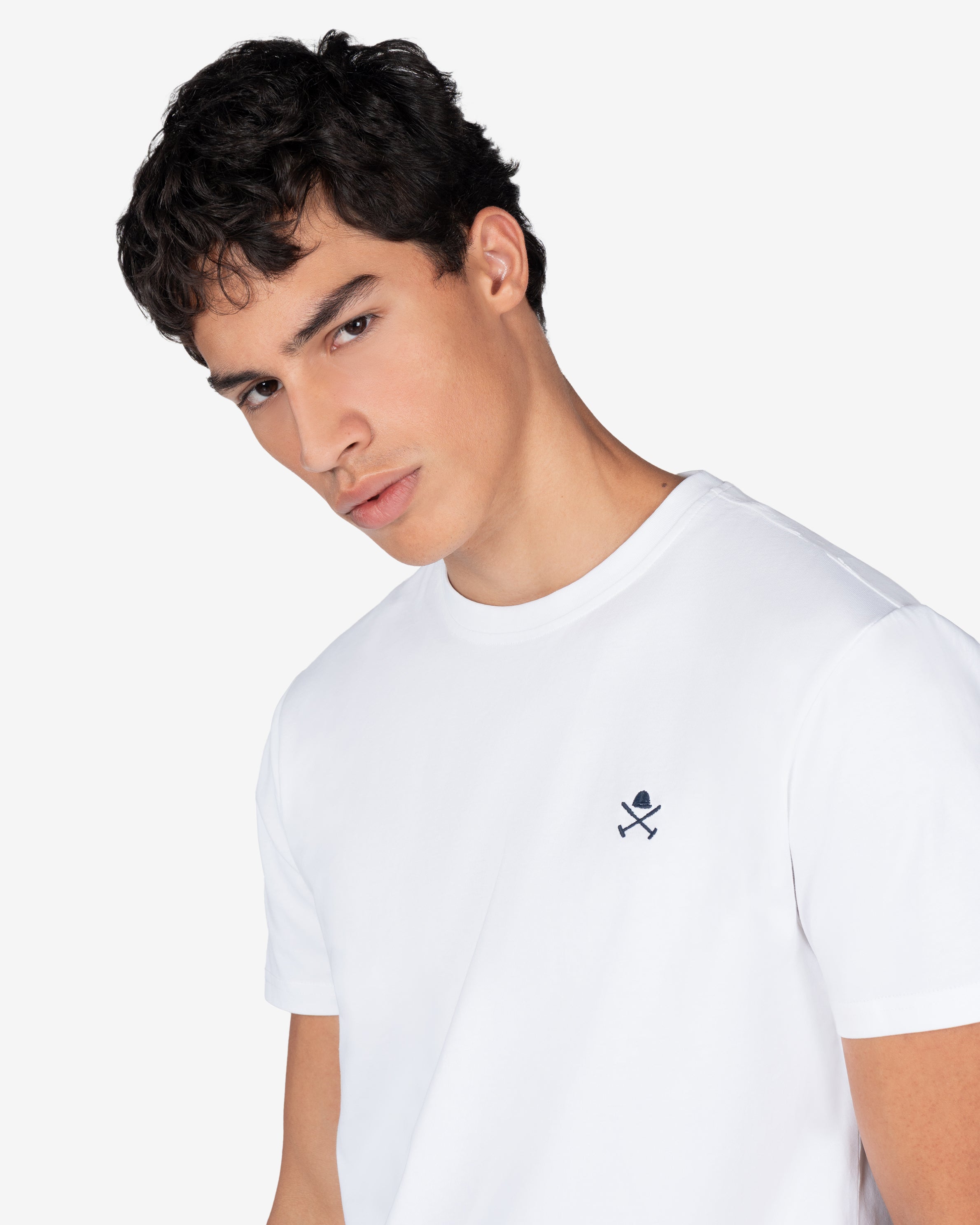 Camiseta RANGER de Harper & Neyer en algodón blanco, plano medio con emblema de casco y mazos