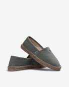 Composición de espadrilles Icon en canvas verde gris con logo bordado y suela de yute trenzado artesanal