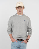 Jersey ICON de Harper & Neyer en algodón gris jaspeado, vista frontal con bordado de polo en marino