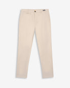 Pantalón chino ICON de Harper & Neyer en camel, bodegón frontal del corte recto