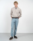 Pantalón DENIM de corte slim de Harper & Neyer en denim claro, vista frontal completa