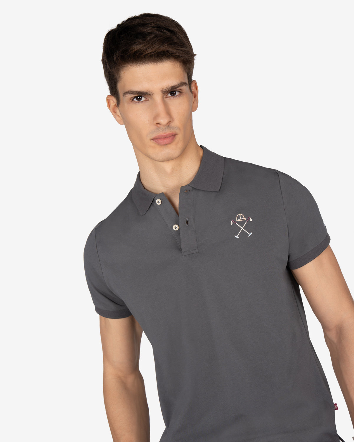Polo WINNER de Harper & Neyer en antracita, plano medio con cuello estructurado y logo bordado en el pecho