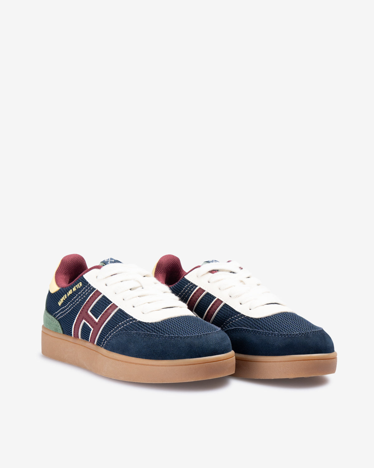 Sneaker HAMPTONS KIDS azul marino de Harper & Neyer, segundo perfil lateral con suela de caramelo