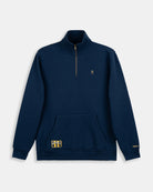 Sudadera Half-Zip Albany de Harper & Neyer en azul marino, bodegón frontal con parche Rugby