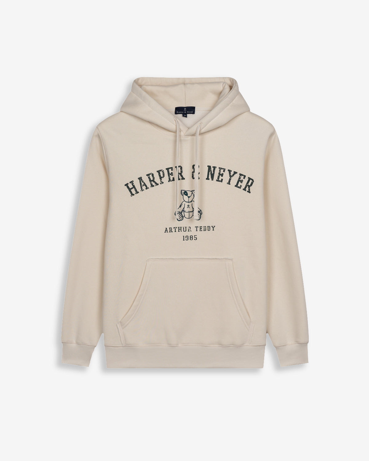 Sudadera MANCHESTER de Harper & Neyer en crudo, vista frontal con capucha, estampado Harper Neyer arqueado y oso Arthur Teddy en verde botella