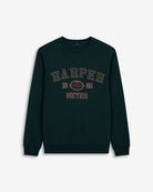 Sudadera RUGBY de Harper & Neyer en verde botella, vista frontal con estampado varsity Harper Neyer 1985